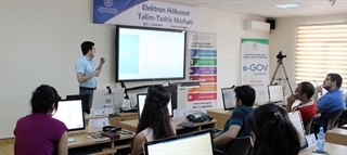 Project “Basis of Information Society: Youth and Electronic Government” continues
